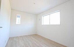 クレイドルガーデン八王子市犬目町第35 4SLDKのリビング/ダイニング