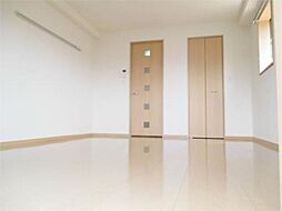 ラ・プランタン 111 1階1Kのリビング/ダイニング