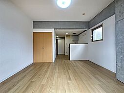 ウィンドスペイス 101 1階ワンルームのリビング/ダイニング