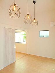 サクラテラス三ツ池公園 1階1LDKのリビング/ダイニング