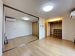 ガーネット　II 101 1階2LDKのリビング/ダイニング