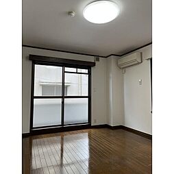 アルベールハイム 2階ワンルームのリビング/ダイニング