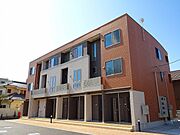 羽村駅より徒歩25分 築9年6ヶ月 3階建の賃貸物件