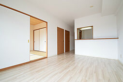 阪急千里線 南千里駅 徒歩15分の賃貸マンション 7階2SLDKのリビング/ダイニング