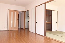 レジュール鶴ヶ島 3階2LDKのリビング/ダイニング