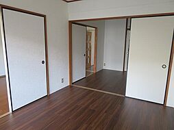 第2メゾンドール原宿 2階3DKのリビング/ダイニング