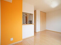 イースト・コートI 2階1LDKのリビング/ダイニング