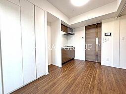 コンフォリア・リヴ北新宿 1001 10階1DKのリビング/ダイニング