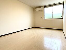 レオネクストグライス 1階1Kのリビング/ダイニング