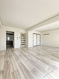 JR阪和線 富木駅 徒歩9分の賃貸マンション 1階2LDKのリビング/ダイニング