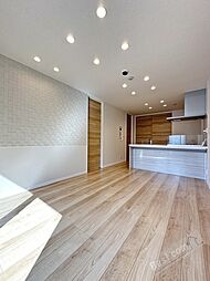 南海高師浜線 伽羅橋駅 徒歩4分の賃貸マンション 1階2LDKのリビング/ダイニング