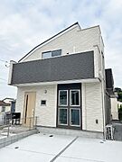 鶴川駅より徒歩12分 築3年7ヶ月の賃貸物件
