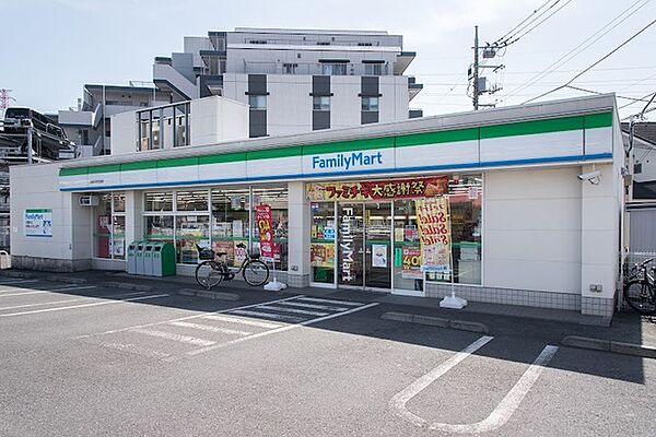 画像7:ファミリーマート日野甲州街道店 730m