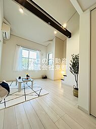 クローバーヒルズ追浜 202 2階1Kのリビング/ダイニング