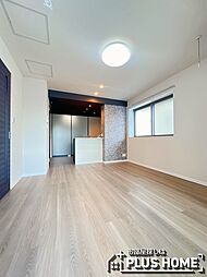 ハルミエール　II 101 1階1LDKのリビング/ダイニング