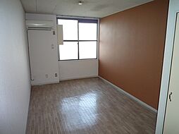 パインヒルズ 3階1Kのリビング/ダイニング