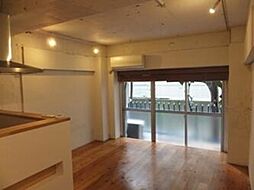 秀和西麻布レジデンス 2階ワンルームのリビング/ダイニング