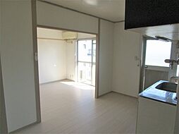 下麻生住宅1号棟 4階2LDKのリビング/ダイニング