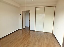 クリスタルハイムII 2階1Kのリビング/ダイニング