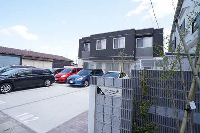 2 / 4