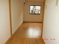 スカイドリーム西落合 1階1Kのリビング/ダイニング