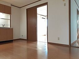 シティハイムやまと 101 1階2DKのリビング/ダイニング