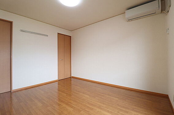 ワイドエイト_内装_3