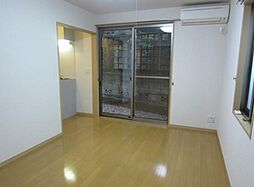 Verde 1階ワンルームのリビング/ダイニング