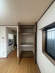 ドエル春日 1階ワンルームのリビング/ダイニング