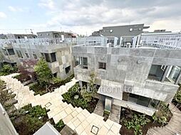 Ｎｉｓｈｉｏｇｉ　ｃｏｍｉｃｈｉ　ｔｅｒｒａｃｅ