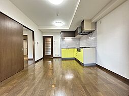 グランデ南大沢 203 2階4LDKのリビング/ダイニング