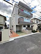 石津川駅より徒歩12分 1階 築1年の賃貸物件