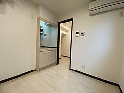 アヴニール上北沢 1階ワンルームのリビング/ダイニング