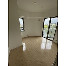 エル・クラウディア青葉 401 4階1LDKのリビング/ダイニング