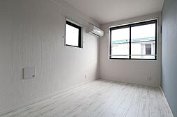 ユニヴェール西新井 203 2階1Kのリビング/ダイニング