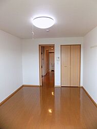 ルーブル・ベル 1階1Kのリビング/ダイニング