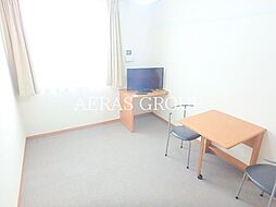 レオパレスハロー越谷 2階1Kのリビング/ダイニング