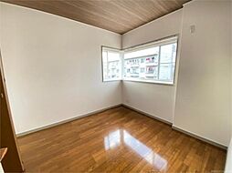 ソレイユアヴリル 2階2LDKのリビング/ダイニング