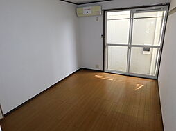 JR中央線 八王子駅 バス19分 滝山一丁目下車 徒歩2分の賃貸アパート 1階1Kのリビング/ダイニング