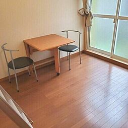 オラシオン 1階1Kのリビング/ダイニング