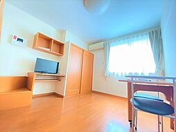 レオパレスフロラシオンI 1階1Kのリビング/ダイニング