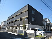 上所駅より徒歩12分 築9年8ヶ月 3階建の賃貸物件