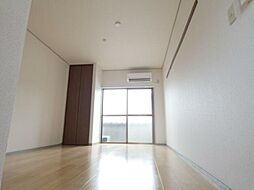 エステート田園E棟 2階ワンルームのリビング/ダイニング