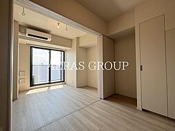 プラウドフラット四谷三丁目 603 6階1DKのリビング/ダイニング