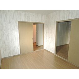 セレブレイトB 2階2Kのリビング/ダイニング