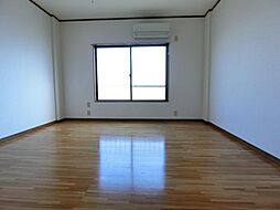 コーポ川島第5 3階1Kのリビング/ダイニング