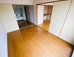 エステートマリン 4階2DKのリビング/ダイニング