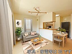 シャトル 2階2LDKのリビング/ダイニング