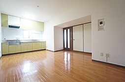 高野ハイデンス 101 1階3LDKのリビング/ダイニング