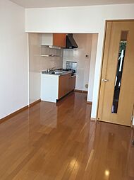 小田急小田原線 鶴川駅 徒歩13分の賃貸アパート 1階1LDKのリビング/ダイニング